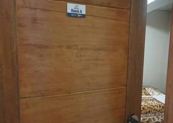 Appartement 3 Bedrooms Airport Close 2 Min Walk, Self Check In *